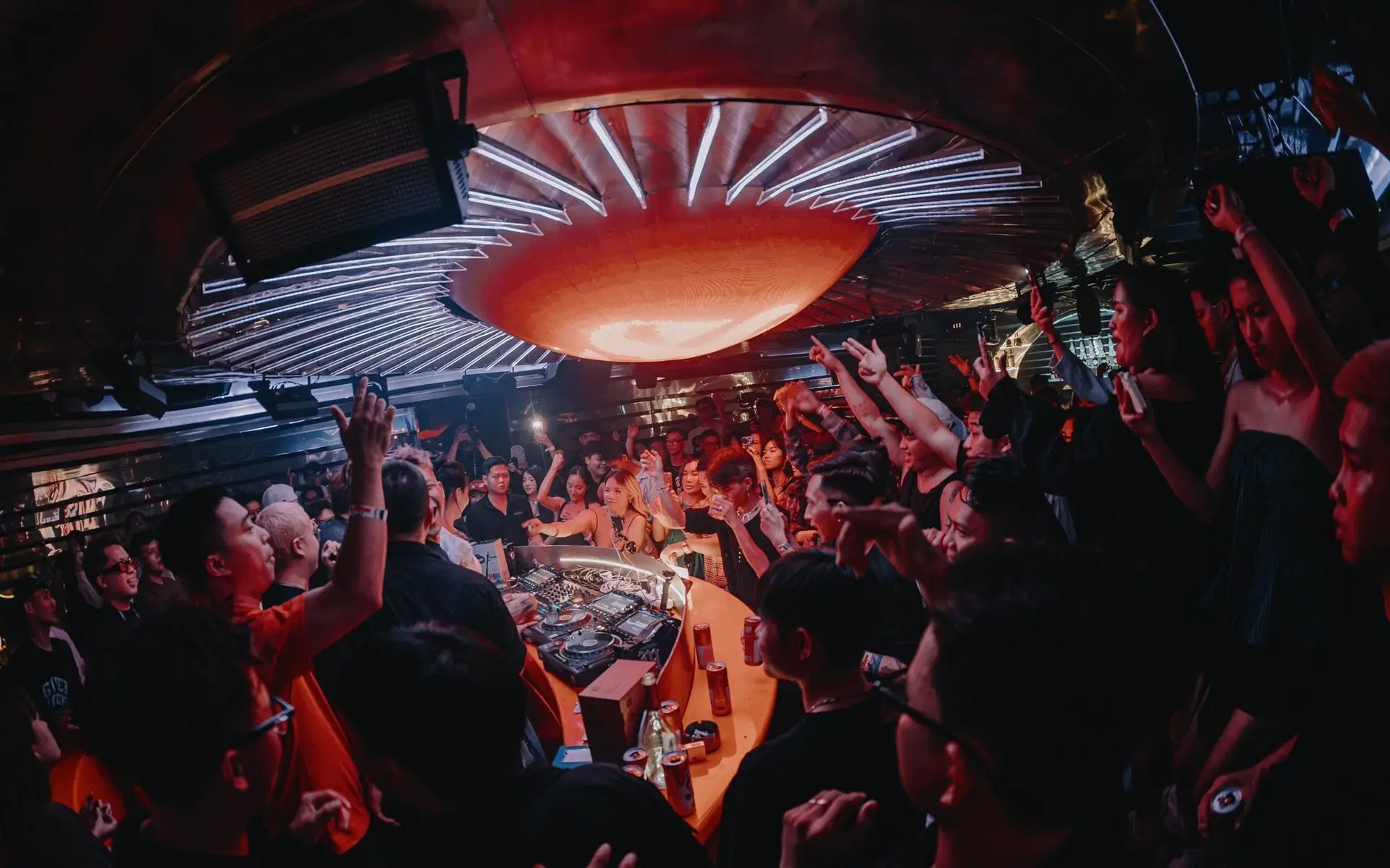 Ảnh Astrix Saigon 6
